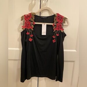 NWT SHEILAY SIZE SMALL COLD SHOULDER LONG SLEEVE TOP IN BLACK WITH EMBROIDERY